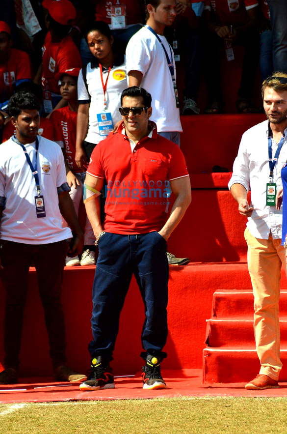 salman khan at reliance foundations young champs launch 9