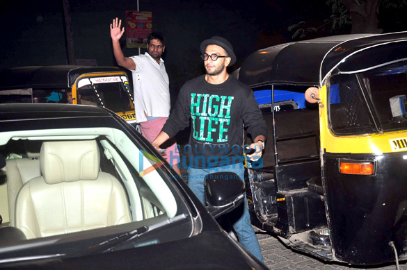 ranveer singh snapped in juhu 6