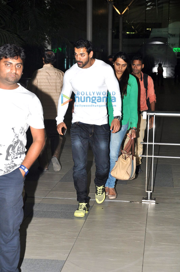 john abraham spotted at the airport 5