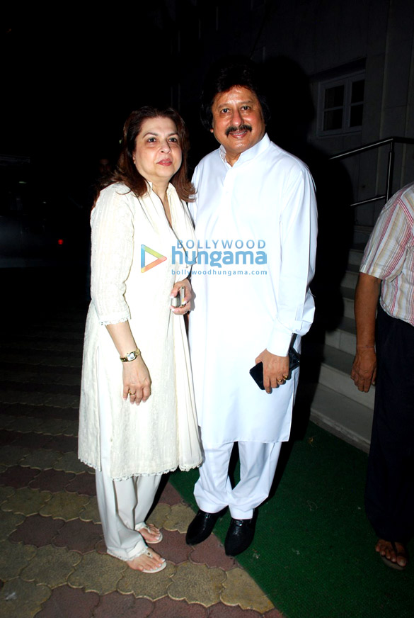 celebs attend megha jalotas prayer meet 14