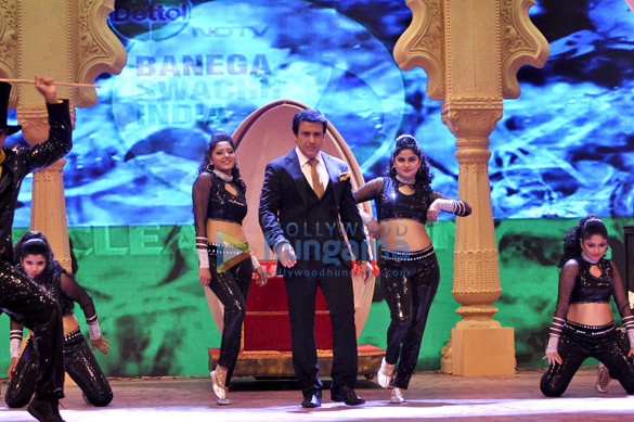 amitabh bachchan hosts the ndtv dettol banega swachh india cleanathon 4
