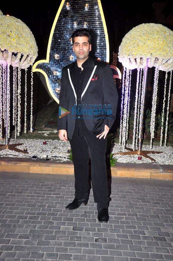 celebs grace riddhi malhotra tejas talwalkars wedding reception 26