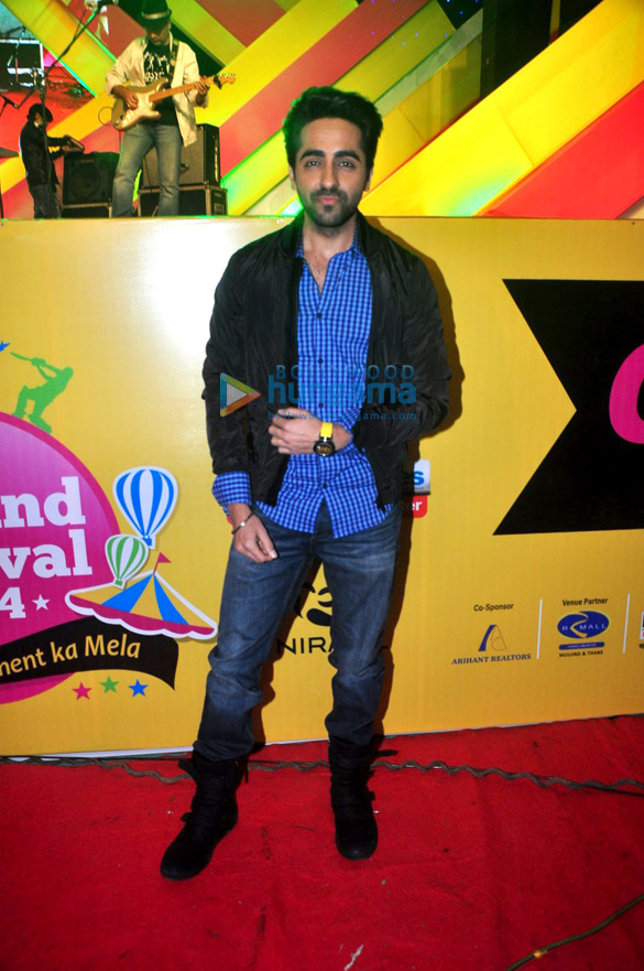 riteish deshmukh ayushmann khurrana at mulund festival 2014 finale 3