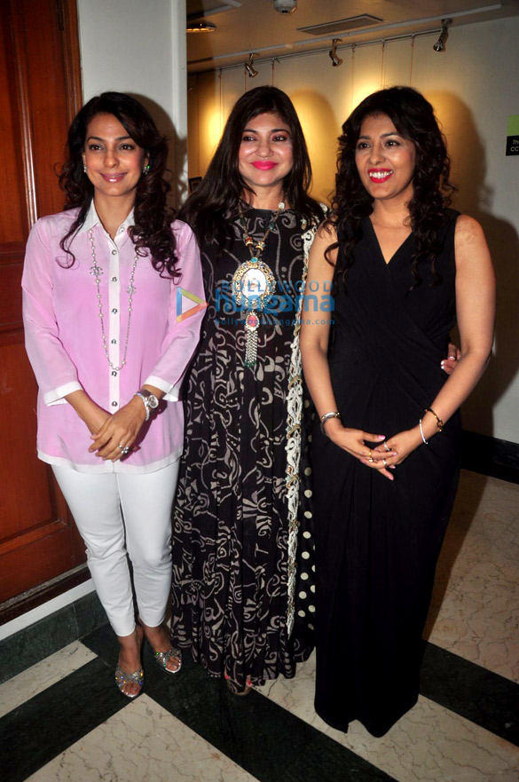 juhi chawla at the windwoods book launch 4