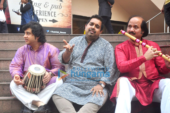 shankar mahadevan rahul sharma at swaranjali concert photo shoot 4