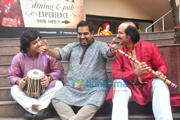 shankar mahadevan rahul sharma at swaranjali concert photo shoot 3