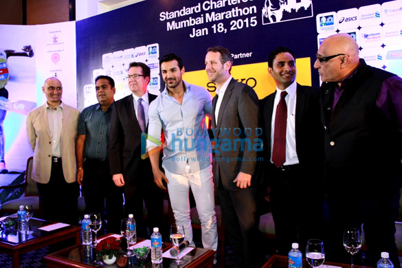 john abraham at standard chartered mumbai marathon 2015 press conference 2