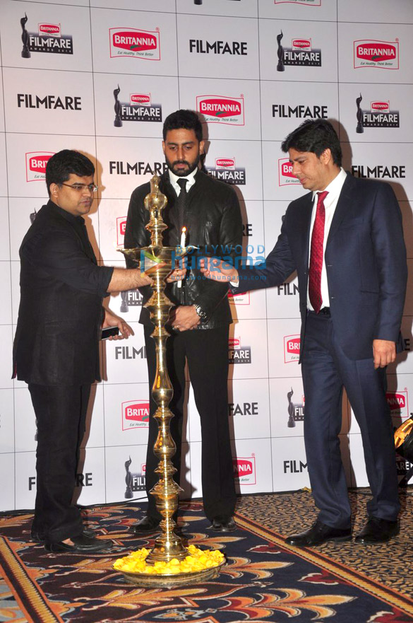abhishek bachchan at filmfare awards press meet 2