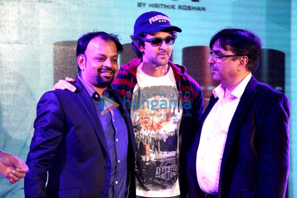 hrithik roshan launches the new body spray range for his brand hrx 2