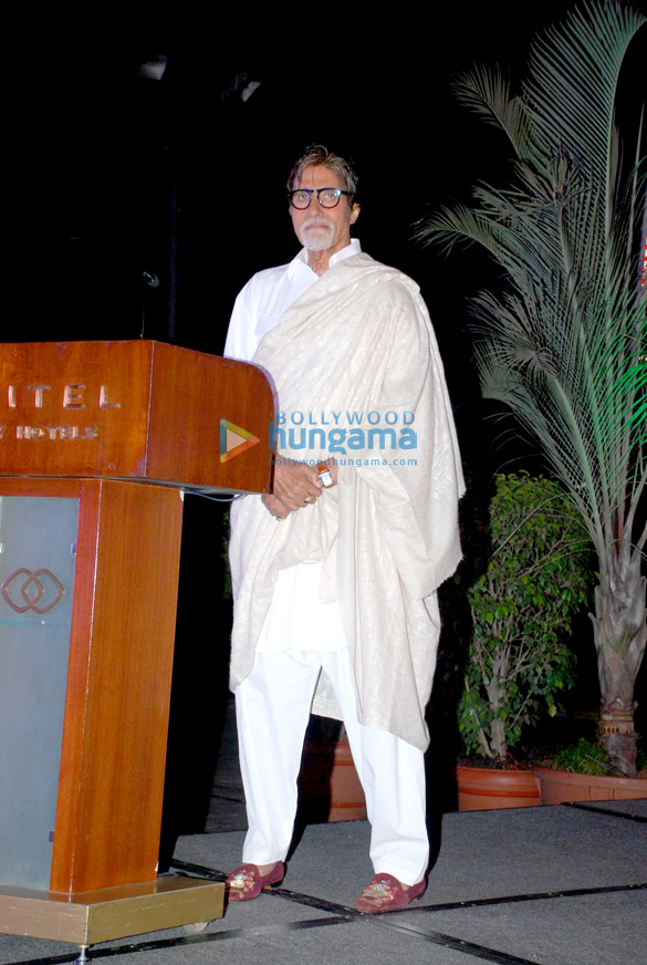 amitabh bachchan launches rohit khilnanis book i hate bollywood 6