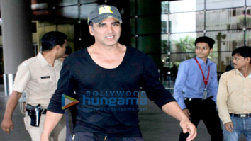 Akshay Kumar, Sohail Khan & Evelyn Sharma snapped at the airport