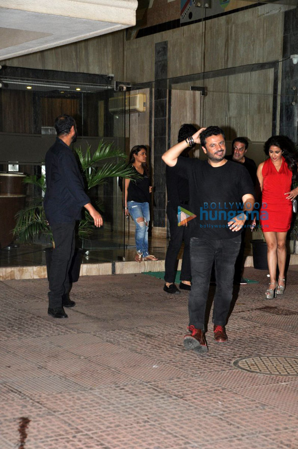kriti karan at sushant bash 5