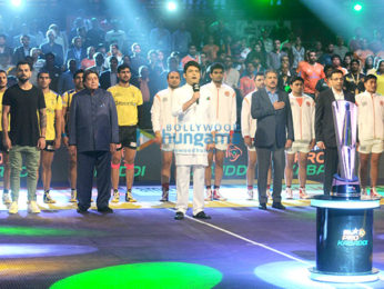 Shah Rukh Khan, Ranbir Kapoor and Virat Kohli grace the opening ceremony of Pro Kabaddi League along with Amitabh Bachchan and Abhishek Bachchan