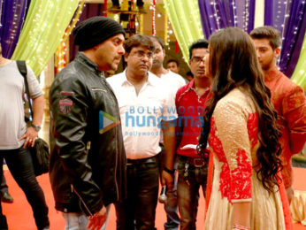 Salman Khan & Anushka Sharma promote 'Sultan' on 'Udaan' TV serial
