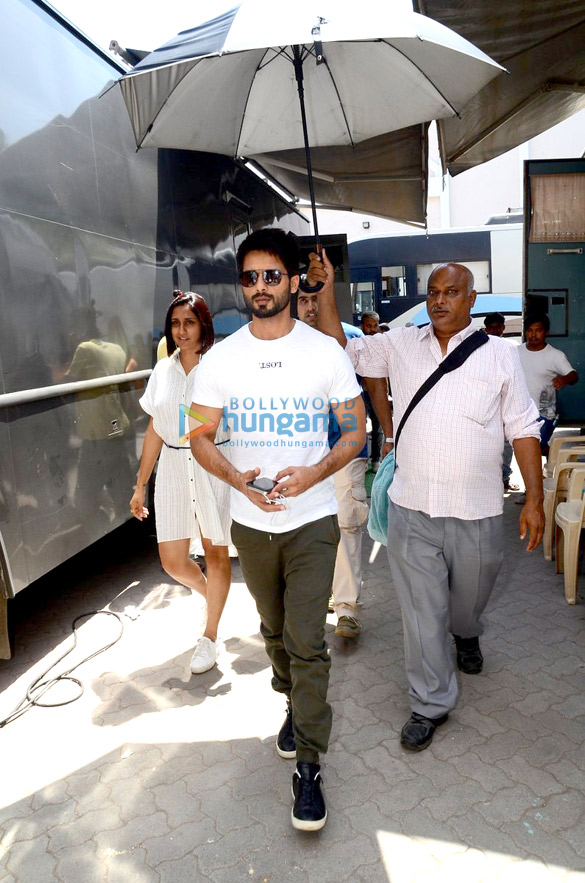 shahid kapoor alia bhatt snapped promoting udta punjab at mehboob studio1 5