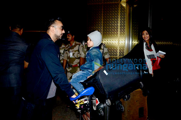 shilpa shetty depart for holiday 6