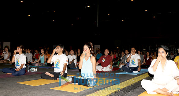 shilpa conducts iifa stomp yoga in madrid 1