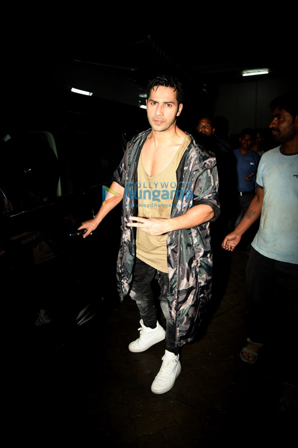 Varun Dhawan snapped at the promo song shoot for ‘Dishoom’ Varun Dhawan snapped at the promo song shoot for ‘Dishoom’