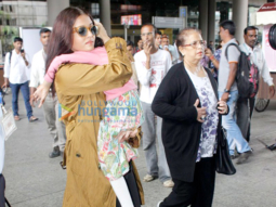 Aishwarya Rai Bachchan & Aaradhya Bachchan arrive back from london