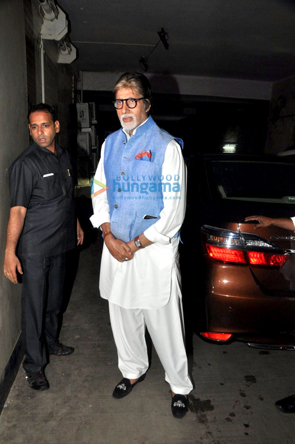 amitabh bachchan shah rukh khan others at the special screening of madaari 1