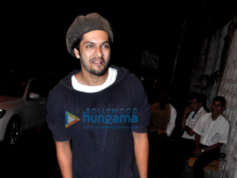 Shah Rukh Khan, Sidharth Malhotra, Kangna Ranaut & others at Anand L. Rai's birthday bash