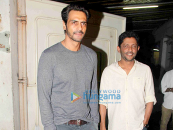 Arjun Rampal snapped with Nishikant Kamat post 'Madaari' screening
