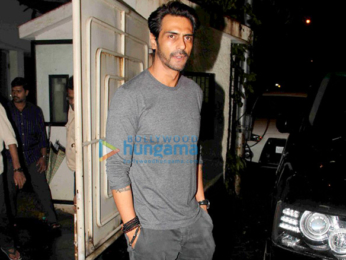 Arjun Rampal snapped with Nishikant Kamat post 'Madaari' screening