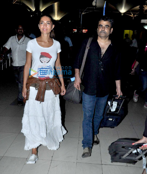caterina rajeev gauahar snapped at airport 5