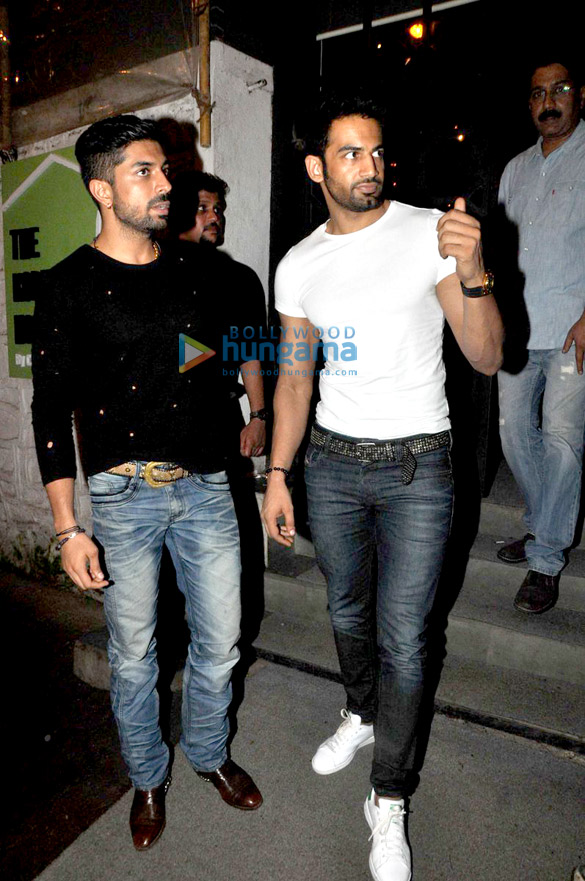 celebs at vicky ratnanis birthday bash at the korner house 3