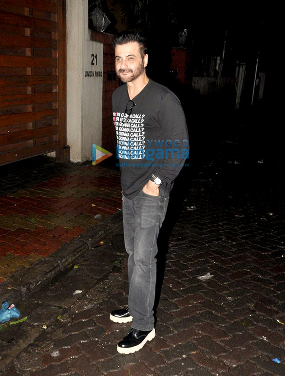 Celebs party with Seema Khan & others