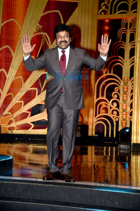chiranjeevi allu rana vikram at siima 2016 2