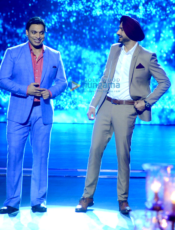harbhajan shoaib at mazak mazak me 3