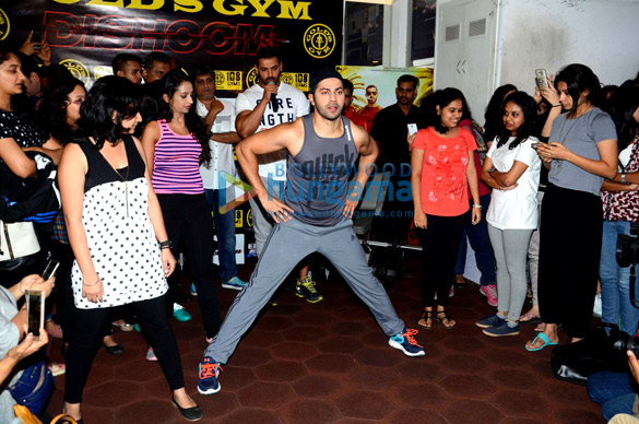 john abraham varun dhawan promote dishoom at a local gym 4