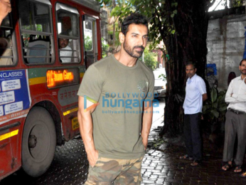 John Abraham snapped at Pali Village Cafe