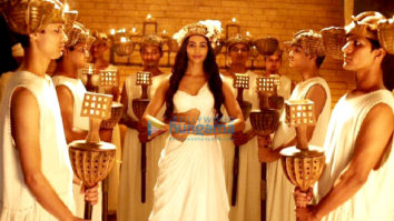 Movie Still From The Film Mohenjo Daro