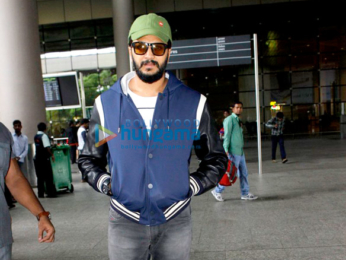 Riteish Deshmukh & Shamita Shetty snapped at the airport