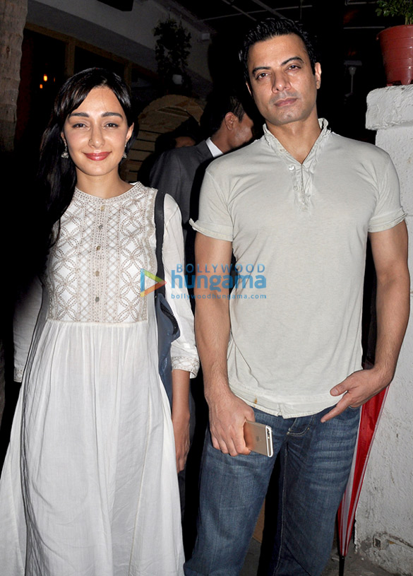 sushant rajkummar at mirabella bar kitchen 37