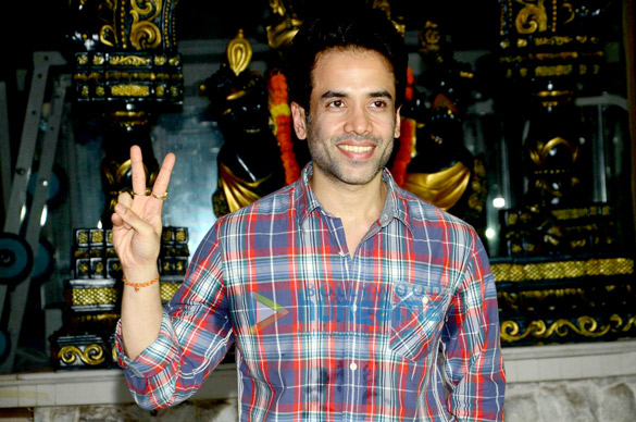 tusshar talks about becomes father 4