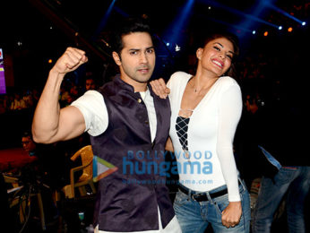 Varun Dhawan & Jacqueline Fernandez promote 'Dishoom' on Pro Kabaddi League Season 4