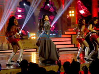 Varun Dhawan, John Abraham, Jacqueline Fernandez & Anil Kapoor grace the finale of India's Got Talent