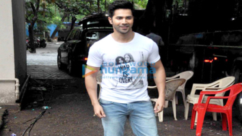 Varun Dhawan snapped promoting his film ‘Dishoom’