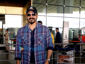 Vivek Oberoi, Riteish Deshmukh & Urvashi Rautela snapped at the airport