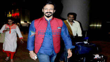 Vivek Oberoi, Urvashi Rautela, Aftab Shivdasani & Riteish Deshmukh snapped at the airport