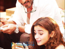 Check out: Shah Rukh Khan and Alia Bhatt share an adorable bond in Dear Zindagi