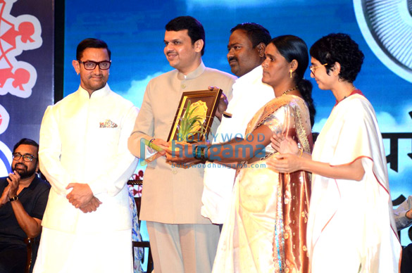 Aamir Khan, Kiran Rao & Reena Dutta grace ‘The Satyamev Jayate Water Cup Awards 2016’