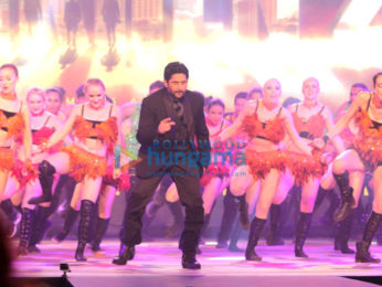 Amitabh Bachchan & Arshad Warsi grace the launch of 'Aankhen 2'
