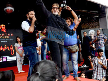 Amitabh Bachchan promotes 'Pink' at Narsee Monjee College