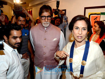 Amitabh Bachchan & Jaya Bachchan grace Dilip De's art exhibition