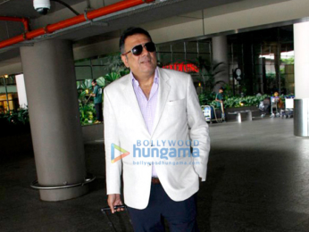 Boman Irani, Suniel Shetty, Fardeen Khan & Sherlyn Chopra snapped at the domestic airport