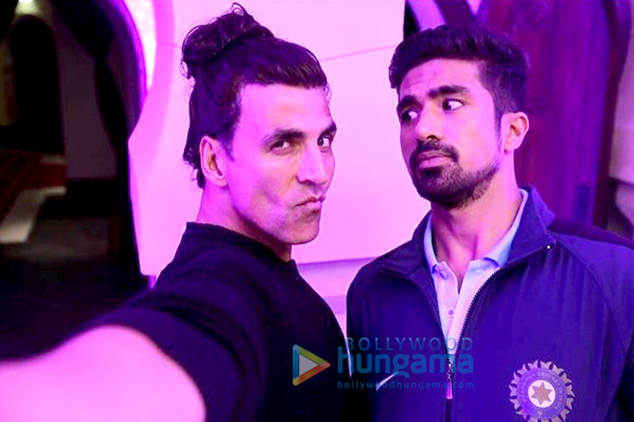 dishoom 33